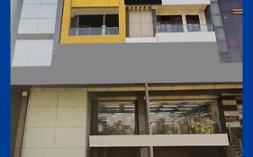Oyo Townhouse Awas Vikas Kalyanpur